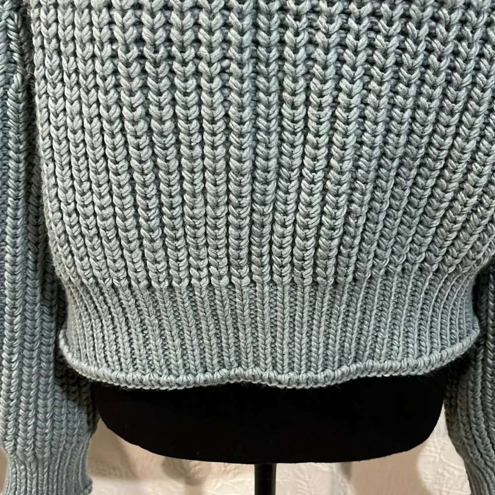 H&M mock neck sweater, size medium‎ - Picture 5 of 14